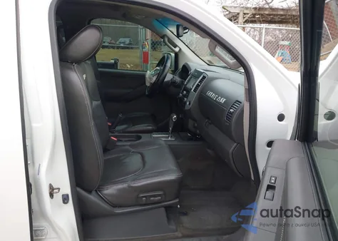 2013 Nissan Frontier Pro-4X z USA, uszkodzony, nr VIN 1N6AD0EV6DN737349